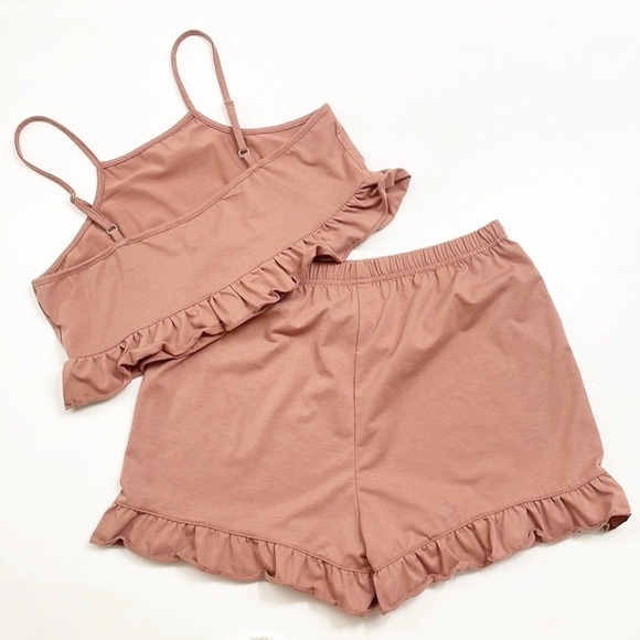 SHEIN ruffle crop top + shorts set - Picture 2 of 4